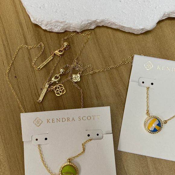 Kendra Scott Gold Necklace Set with Green and Blue Pendants - Picture 4 of 4